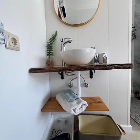 Grace House Quarto Single Privado Quarto em Acomodações Particulares Belinho